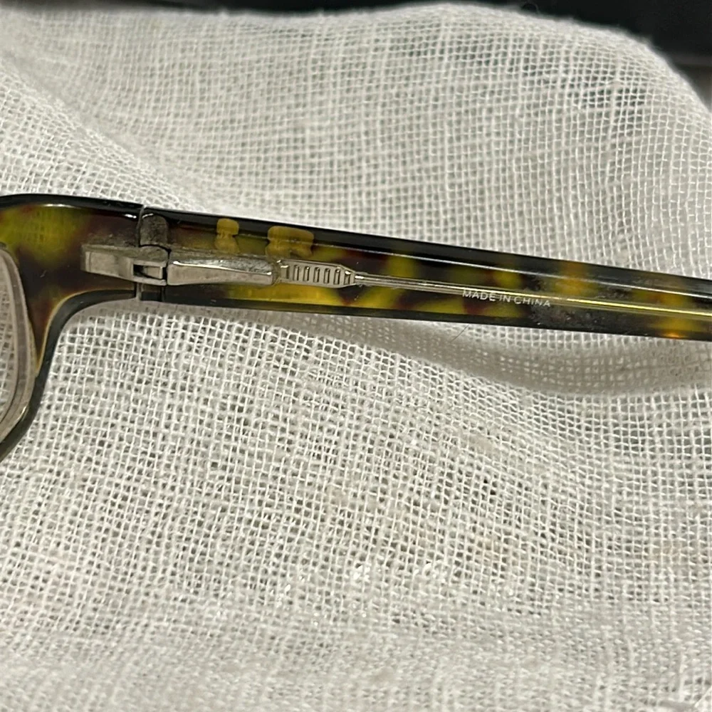 Ray-Ban frames with case